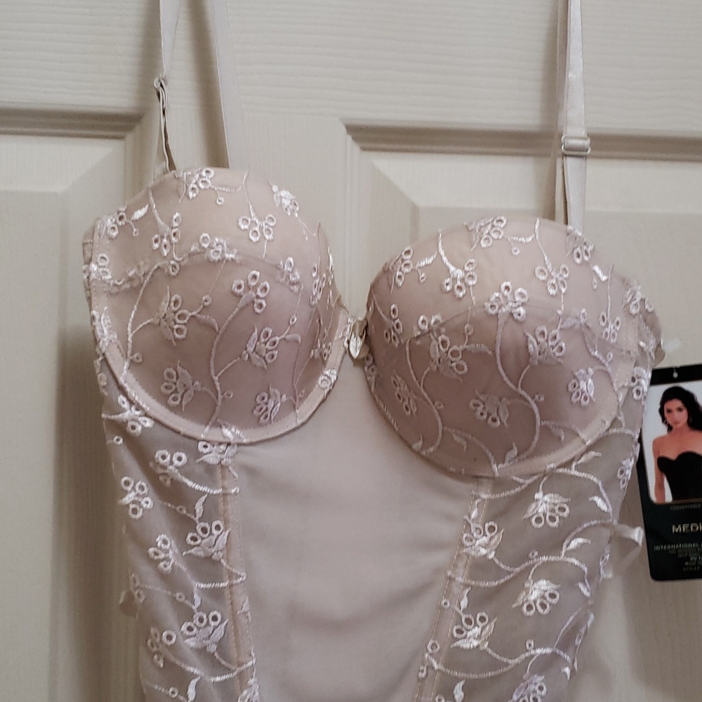Rene Rofe elegant corset - Picture 2 of 10